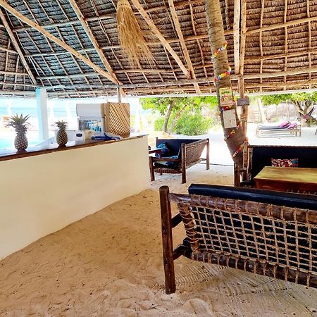 ブウェワウ Blue Palm Zanzibar Bed & Breakfast エクステリア 写真
