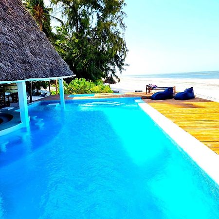 ブウェワウ Blue Palm Zanzibar Bed & Breakfast エクステリア 写真