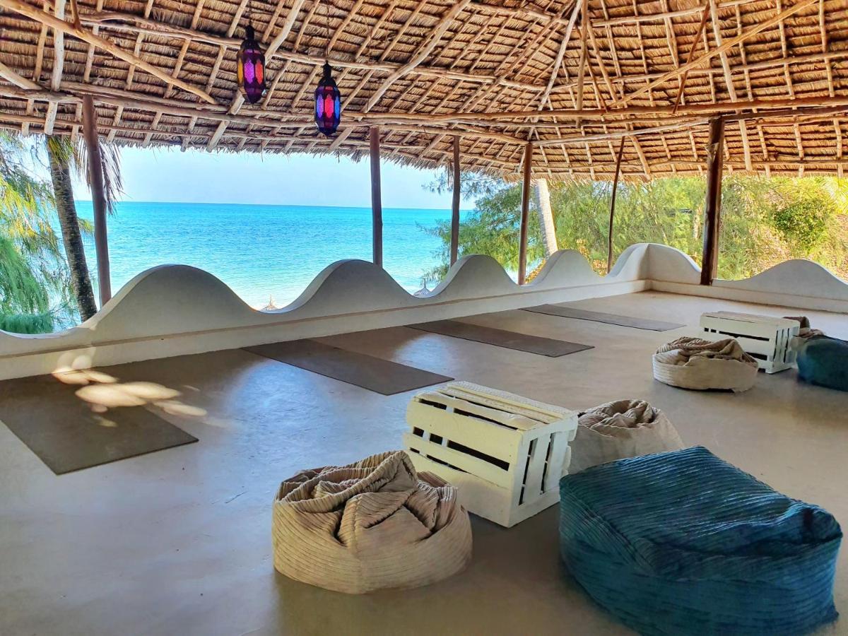 ブウェワウ Blue Palm Zanzibar Bed & Breakfast エクステリア 写真