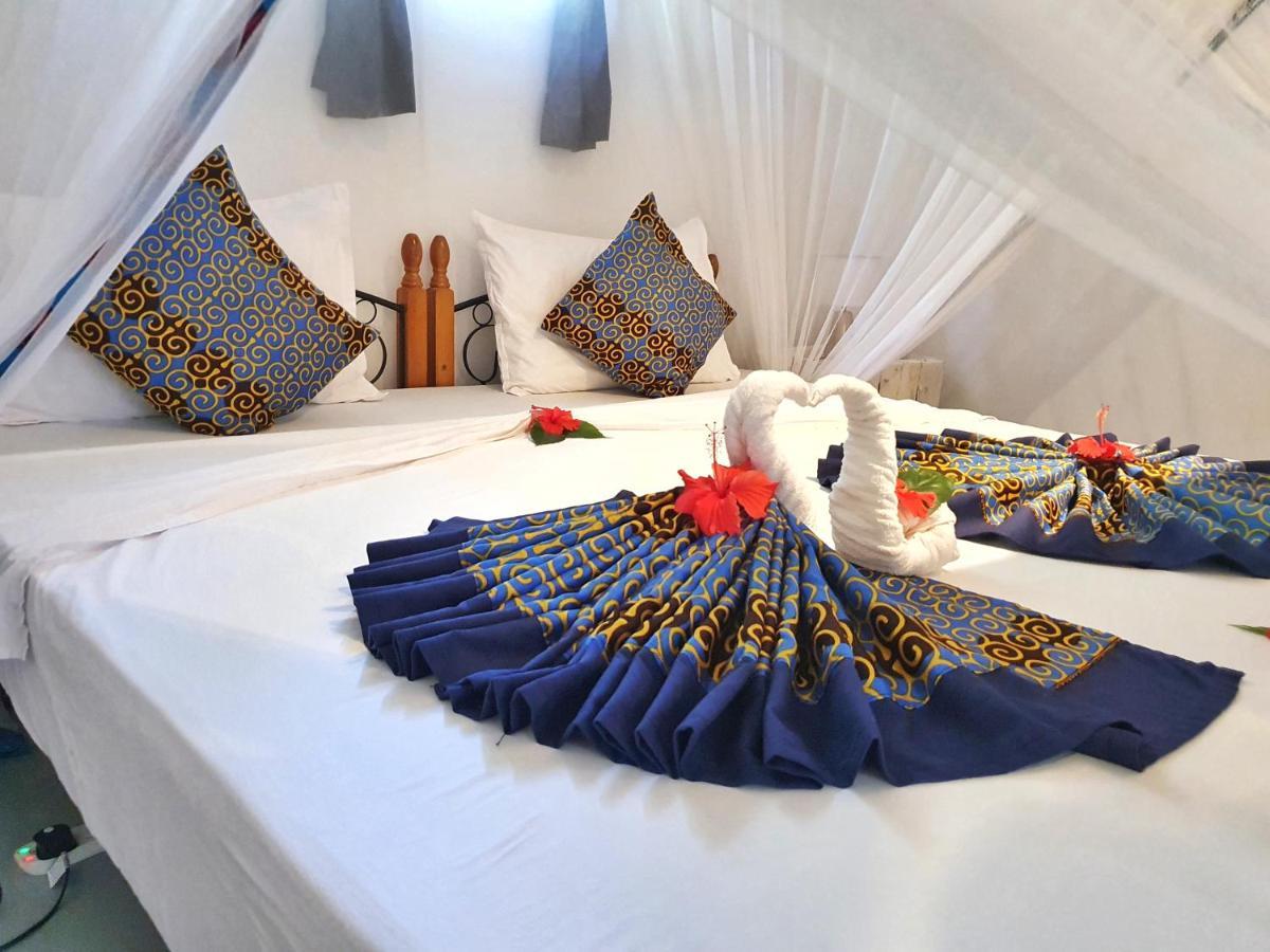 ブウェワウ Blue Palm Zanzibar Bed & Breakfast エクステリア 写真