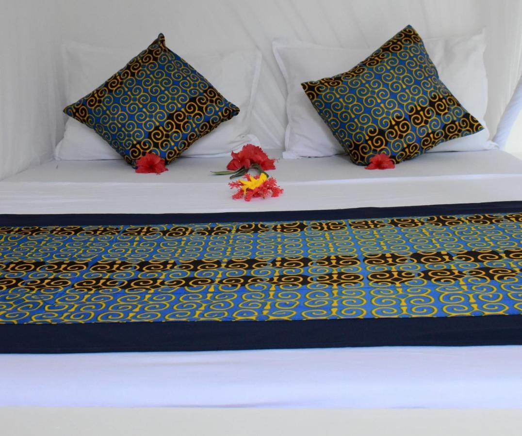 ブウェワウ Blue Palm Zanzibar Bed & Breakfast エクステリア 写真