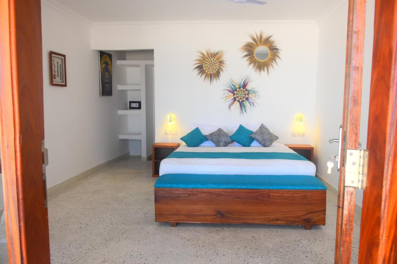 ブウェワウ Blue Palm Zanzibar Bed & Breakfast エクステリア 写真