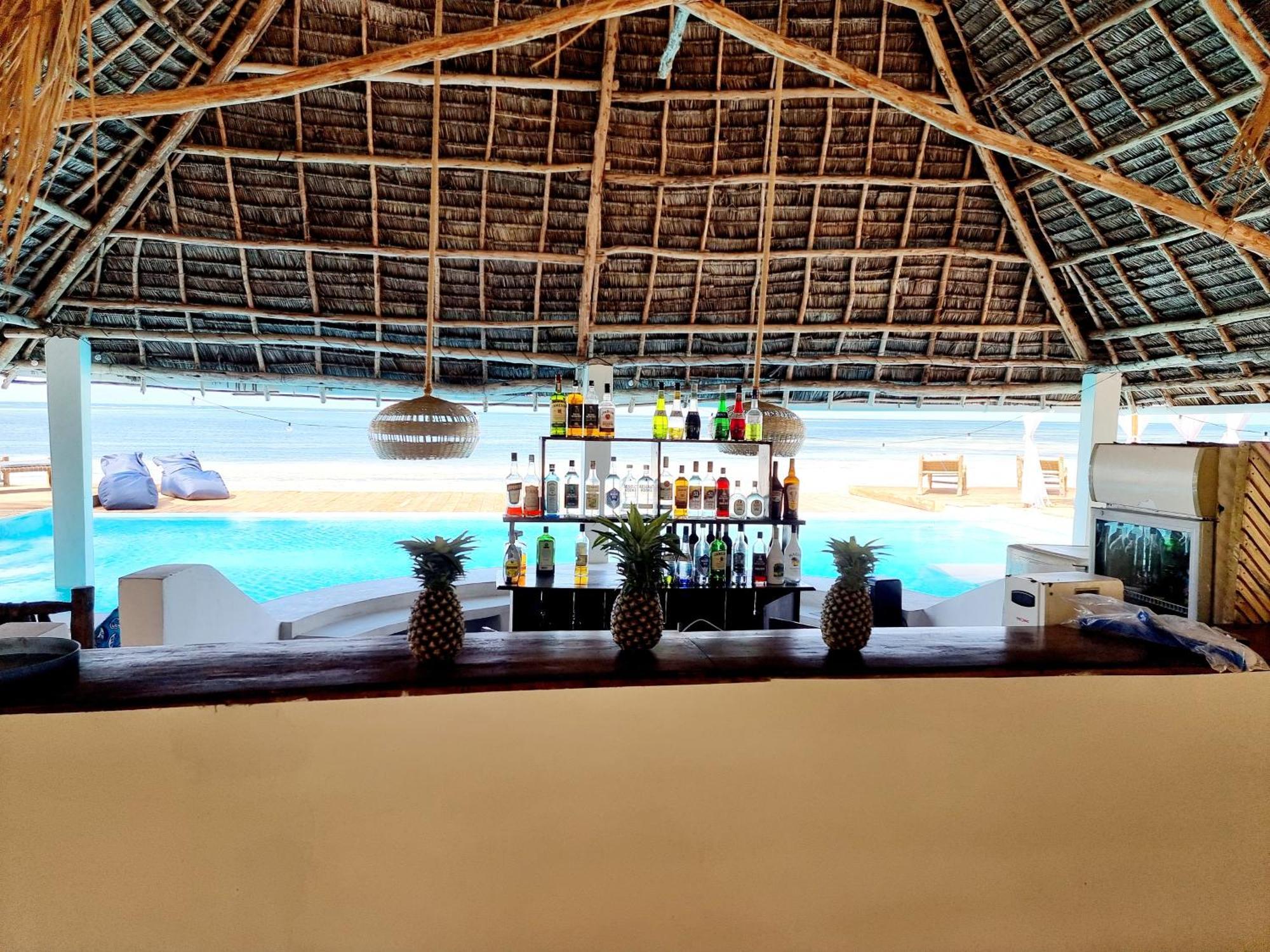 ブウェワウ Blue Palm Zanzibar Bed & Breakfast エクステリア 写真